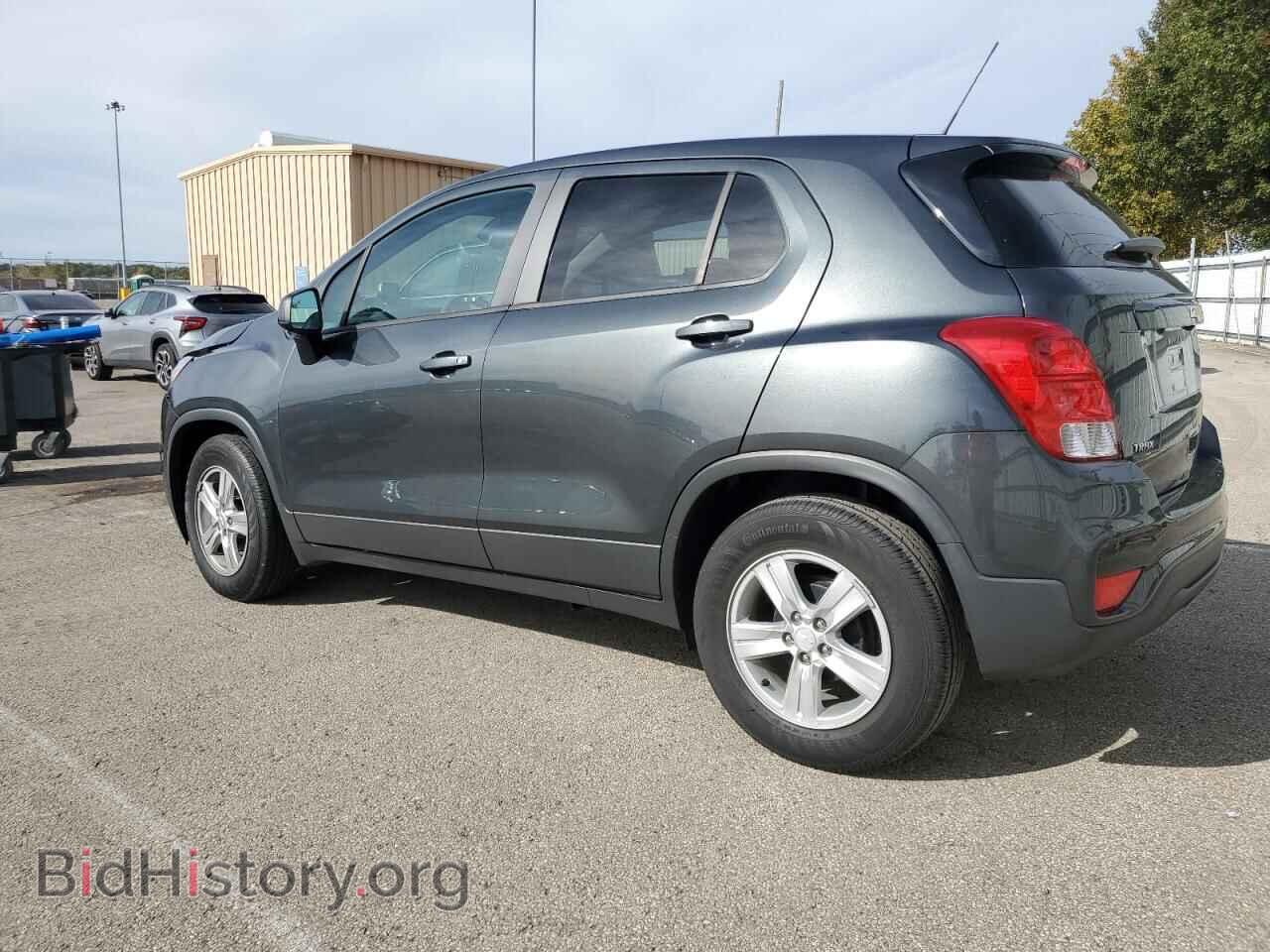 2020 CHEVROLET TRAX - VIN: 3GNCJKSB9LL174880 - Фото 2