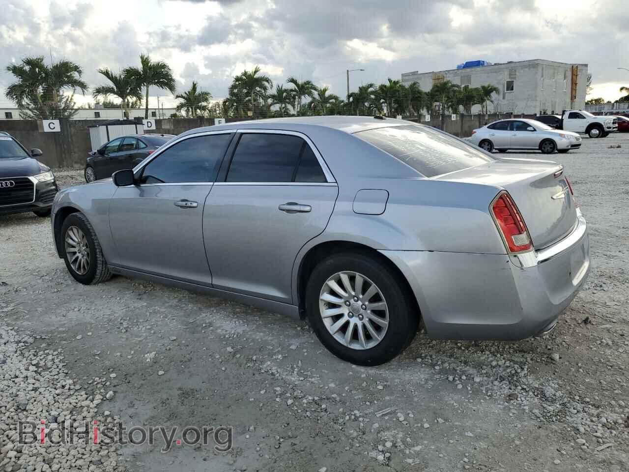 2011 CHRYSLER 300 - VIN: 2C3CA4CG9BH523403 - Фото 2