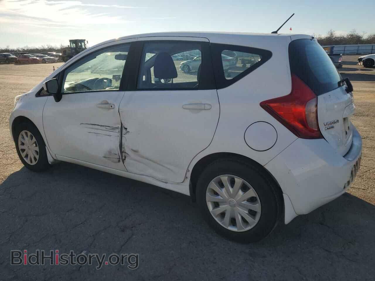 2016 NISSAN VERSA - VIN: 3N1CE2CP3GL405059 - Фото 2