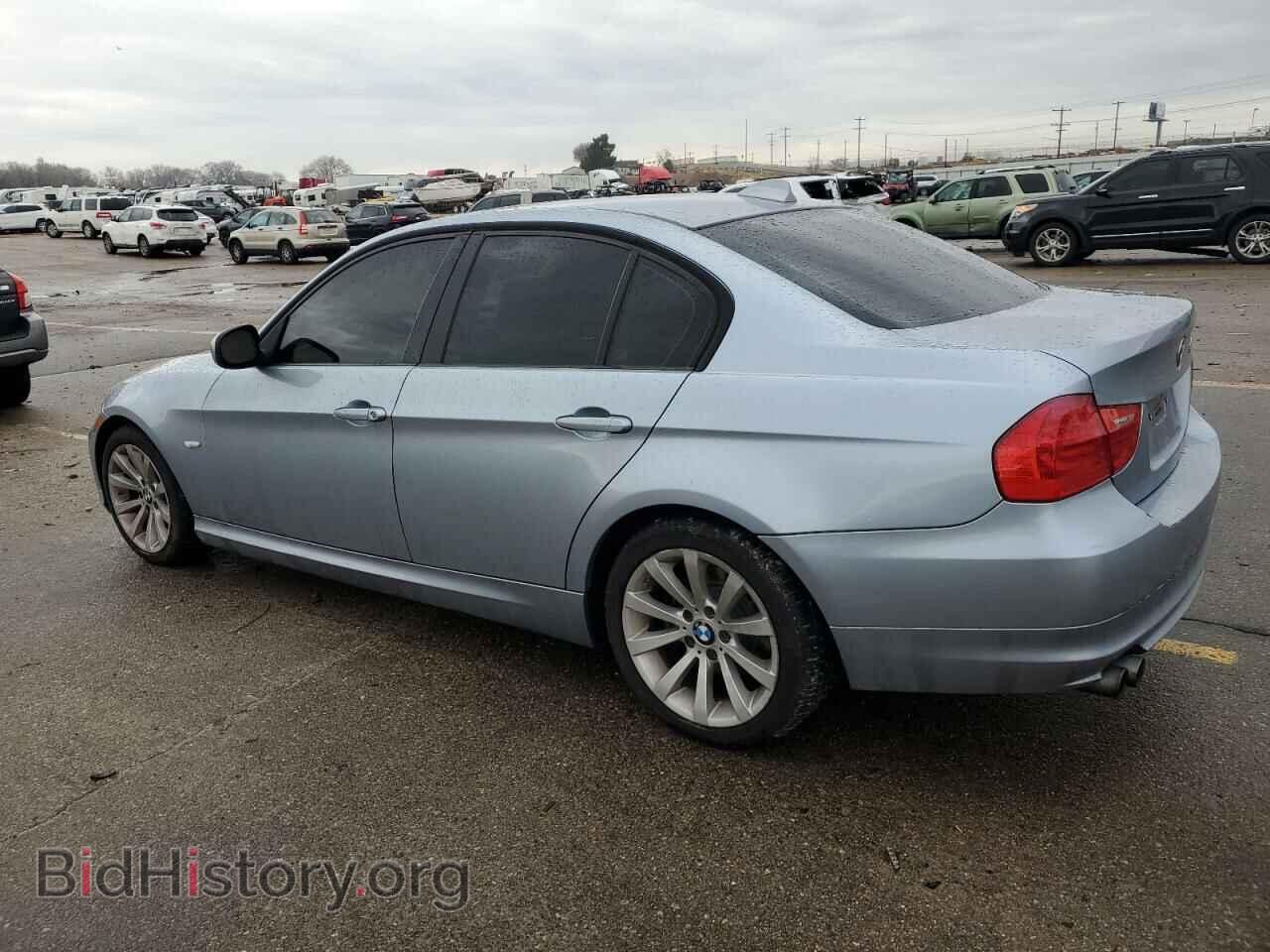 2009 BMW 3 SERIES - VIN: WBAPH53559A438254 - Фото 2