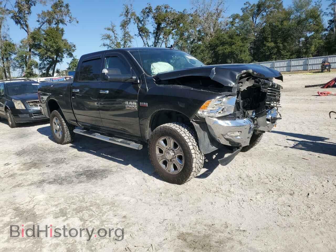 2017 RAM All Models - VIN: 3C6UR5DJ4HG771793 - Photo 4