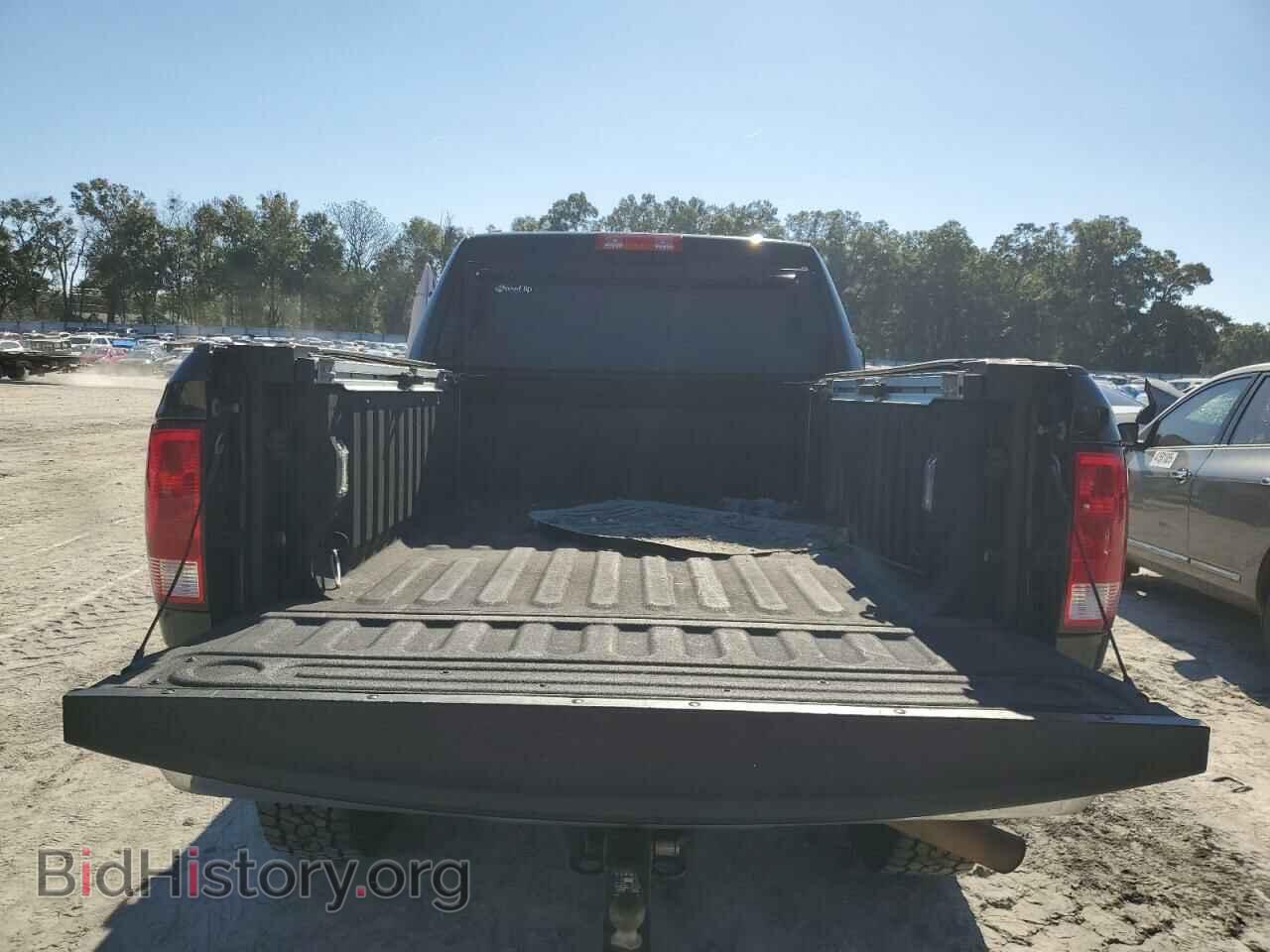2017 RAM All Models - VIN: 3C6UR5DJ4HG771793 - Photo 6