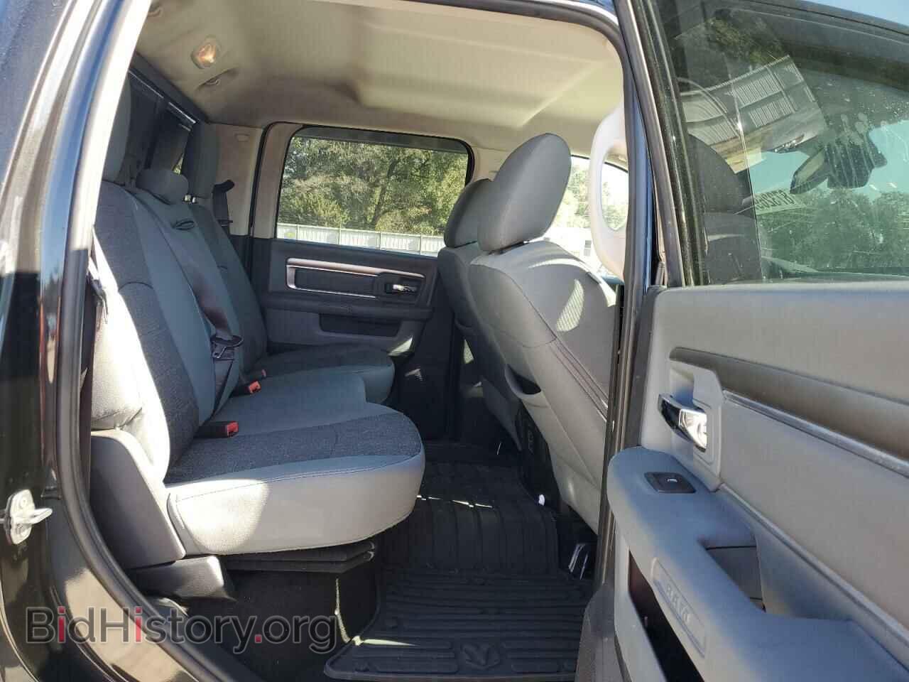 2017 RAM All Models - VIN: 3C6UR5DJ4HG771793 - Photo 10