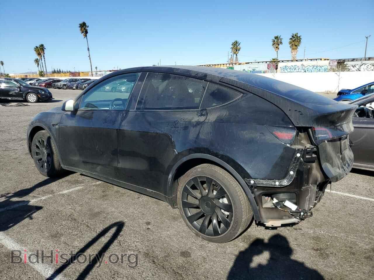 2024 TESLA MODEL Y - VIN: 7SAYGAEE2RF984326 - Photo 2