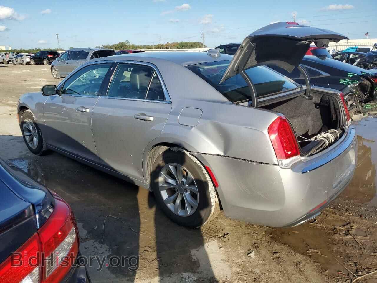 2015 CHRYSLER 300 - VIN: 2C3CCAAG8FH853857 - Фото 2