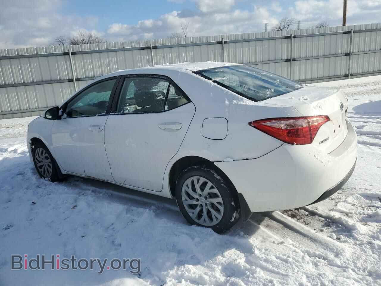2017 TOYOTA COROLLA - VIN: 2T1BURHE0HC828665 - Фото 2