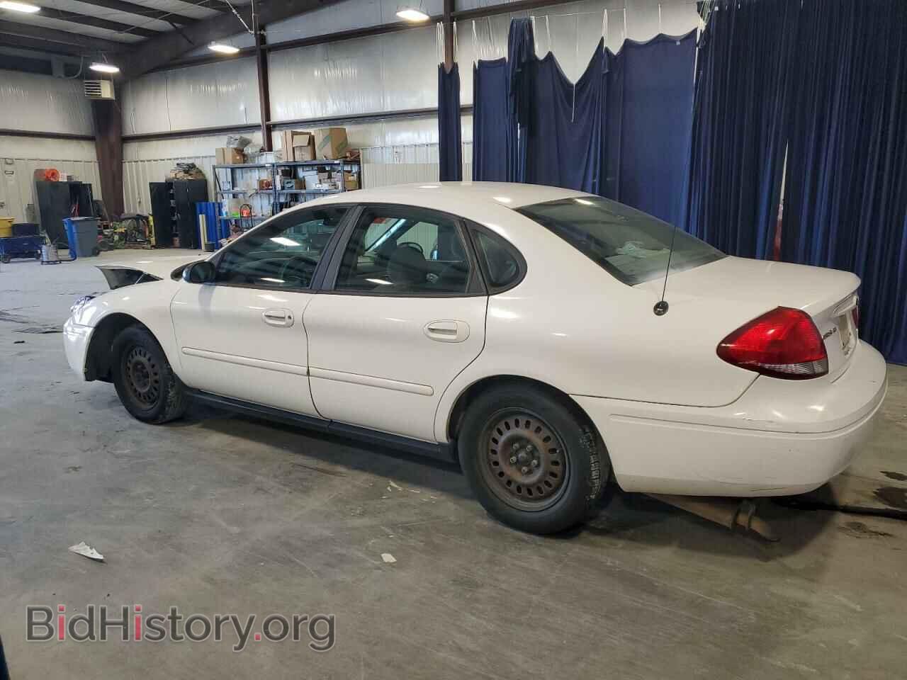 2005 FORD TAURUS - VIN: 1FAFP53U95A267775 - Фото 2