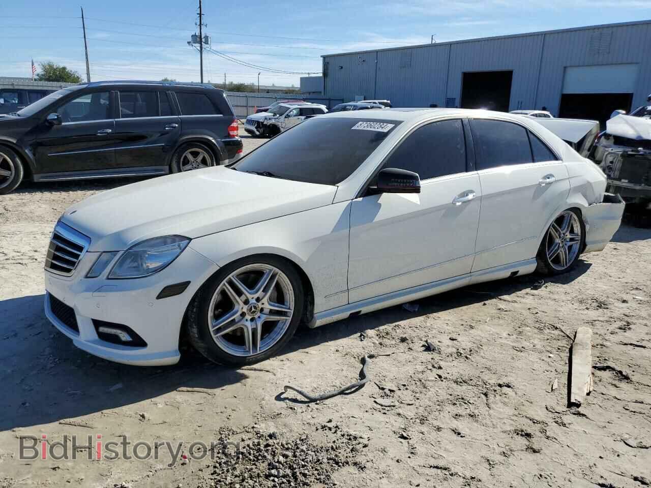 Photo WDDHF7CB0BA327508 - MERCEDES-BENZ E-CLASS 2011