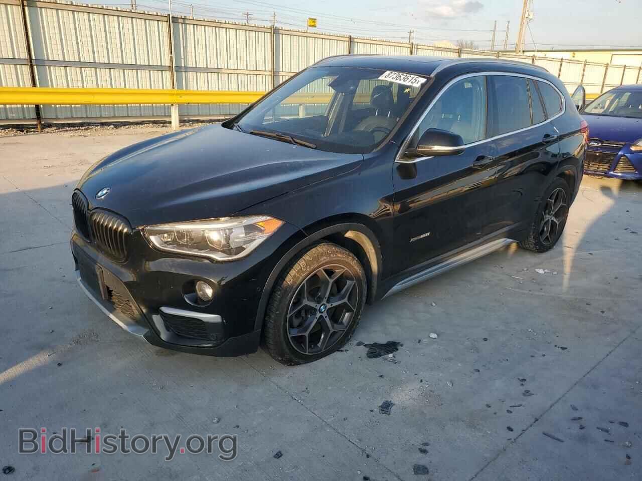 Photo WBXHT3C3XH5F72778 - BMW X1 2017
