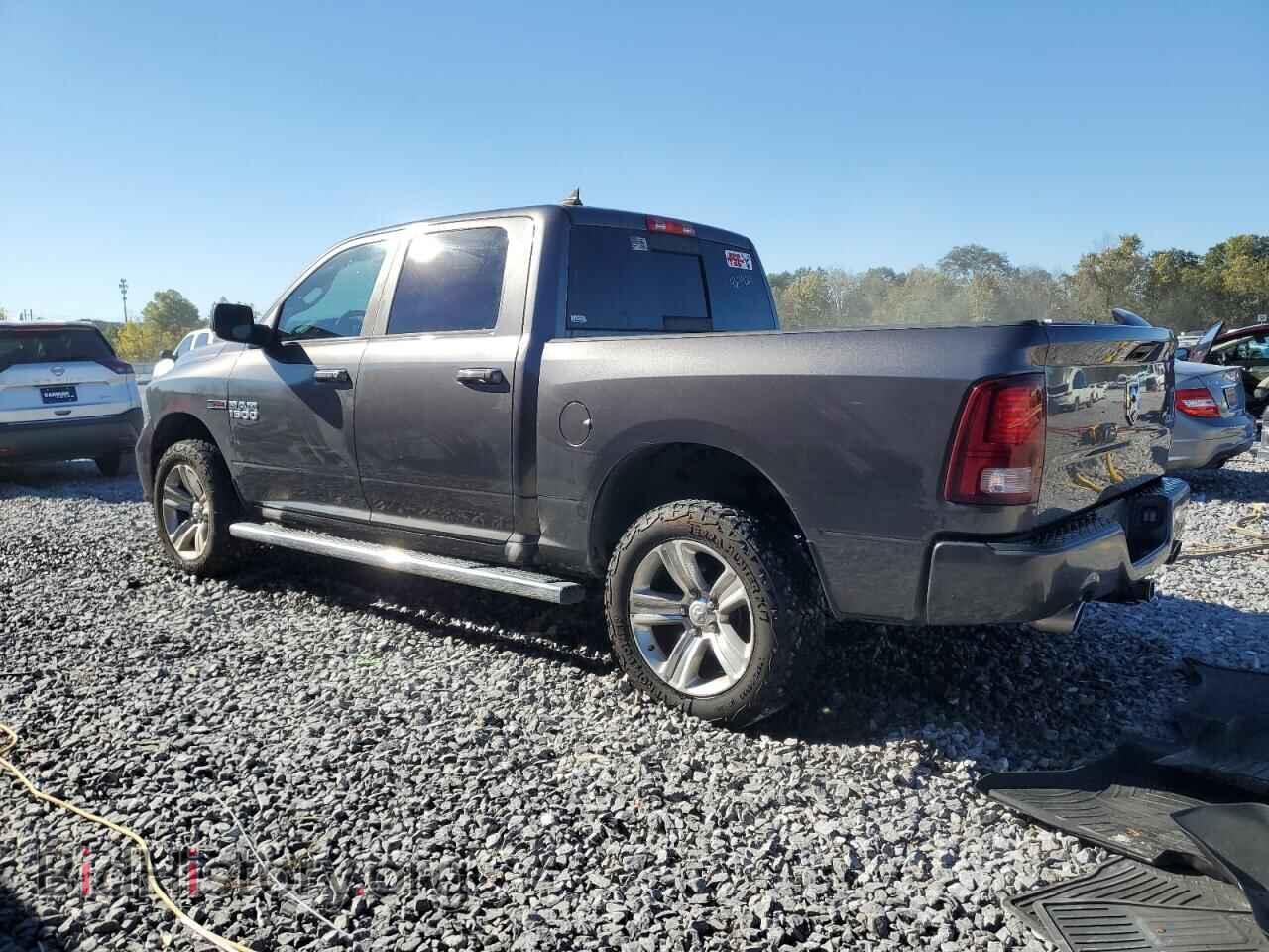 2018 RAM 1500 - VIN: 1C6RR7MM6JS339670 - Фото 2