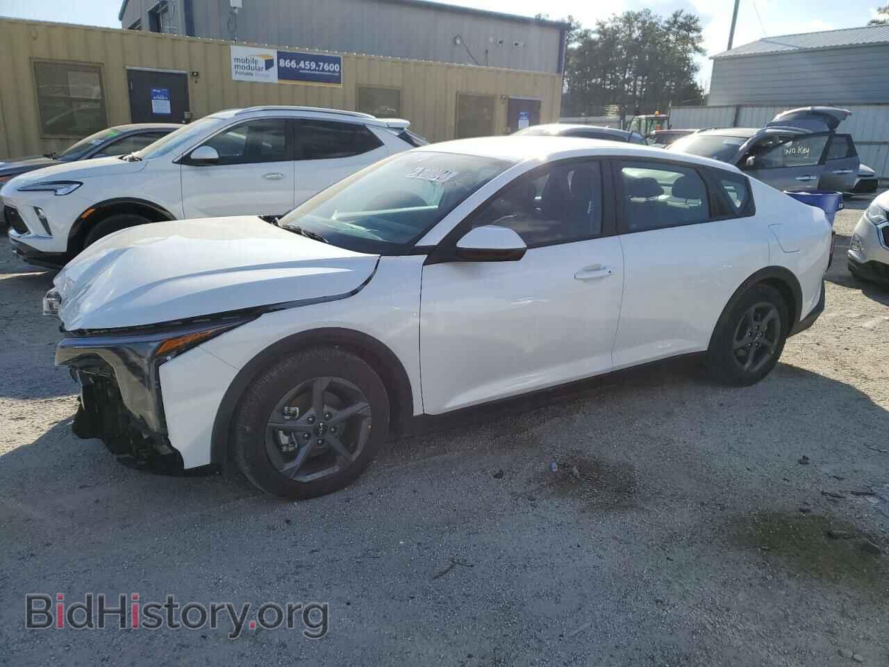 Photo 3KPFT4DE5SE003596 - KIA K4 LX 2025