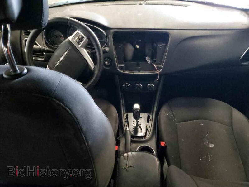 2013 Chrysler 200 (VIN 1C3CCBBBXDN500064) — photo 8 of 15
