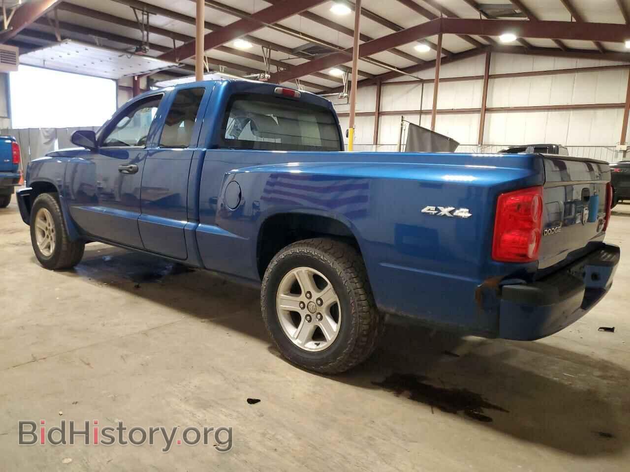 2011 DODGE DAKOTA - VIN: 1D7RW3BK8BS670446 - Фото 2