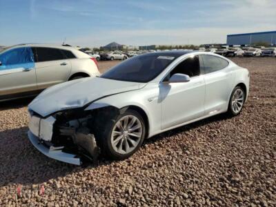2016 Tesla MODEL S, белый — VIN 5YJSA1E1XGF157012, Copart