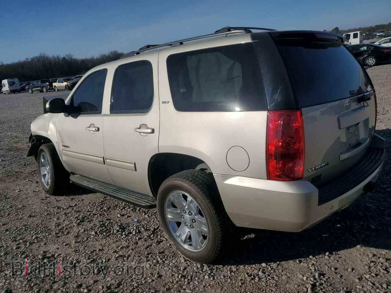 2013 GMC YUKON - VIN: 1GKS1CE02DR354723 - Фото 2