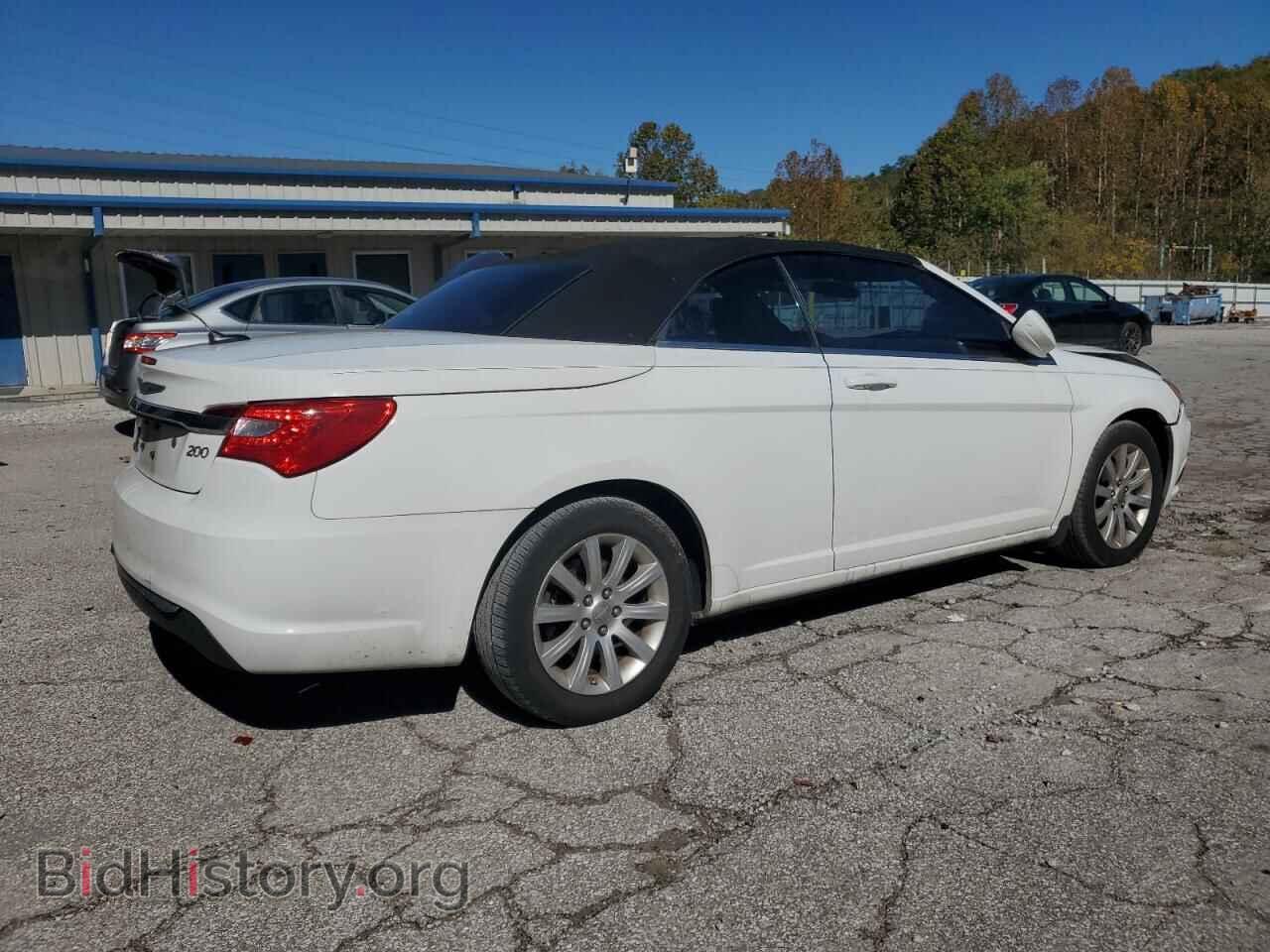2013 CHRYSLER 200 - VIN: 1C3BCBEB3DN560100 - Photo 3