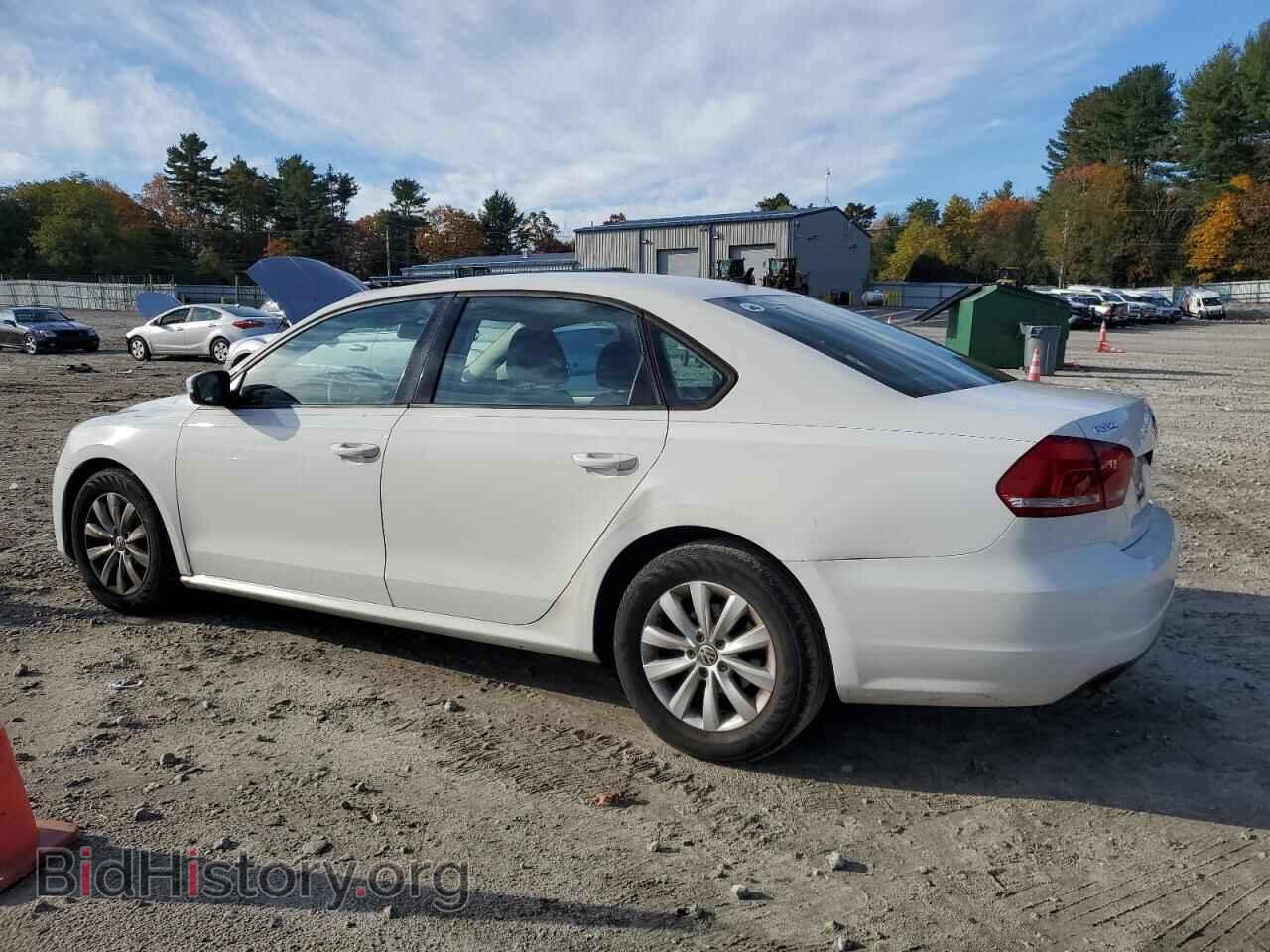 2013 VOLKSWAGEN PASSAT - VIN: 1VWAP7A37DC104147 - Фото 2