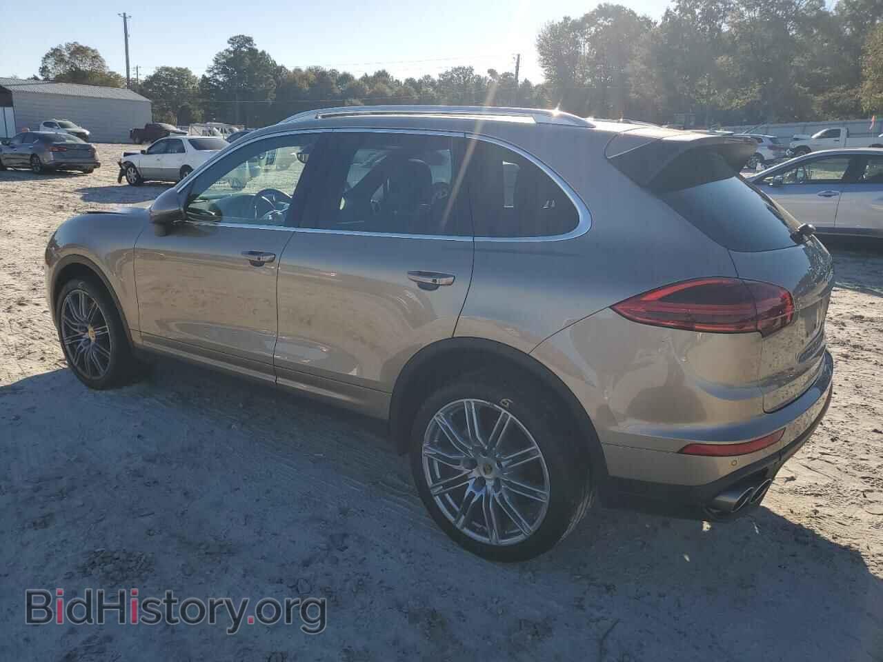 2017 PORSCHE CAYENNE - VIN: WP1AB2A24HLA50189 - Фото 2