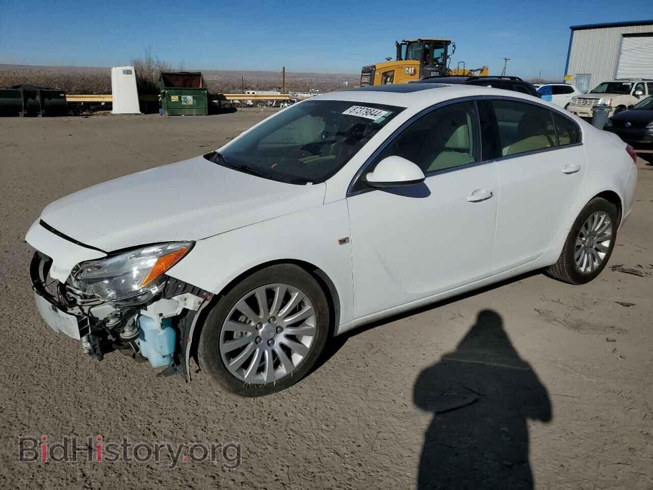 Photo W04GU5GC8B1006393 - BUICK REGAL 2011