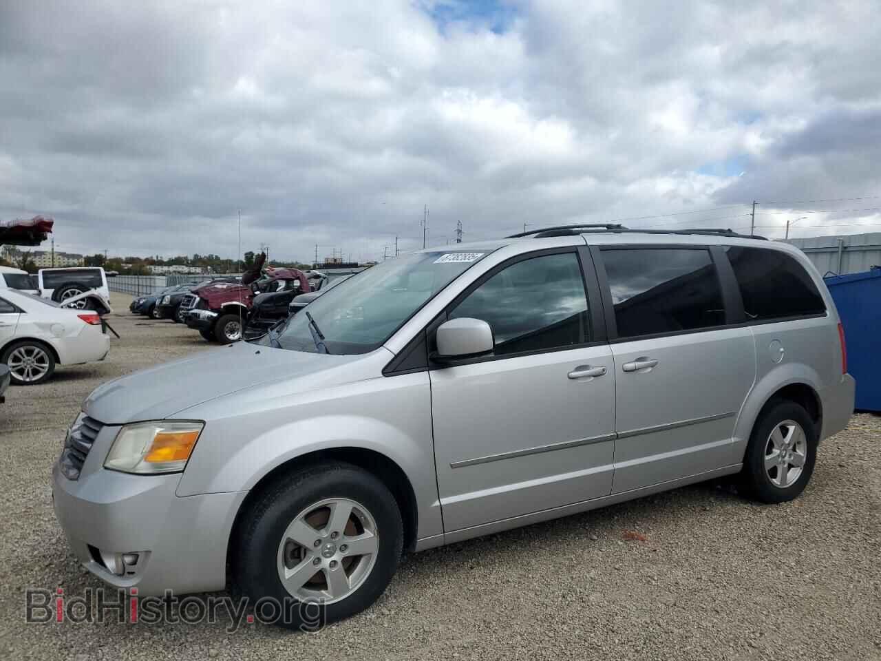Фотография 2D4RN5D10AR261437 - DODGE CARAVAN 2010