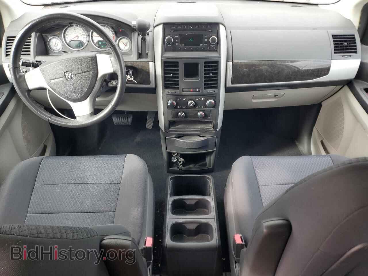 2010 DODGE CARAVAN - VIN: 2D4RN5D10AR261437 - Фото 8