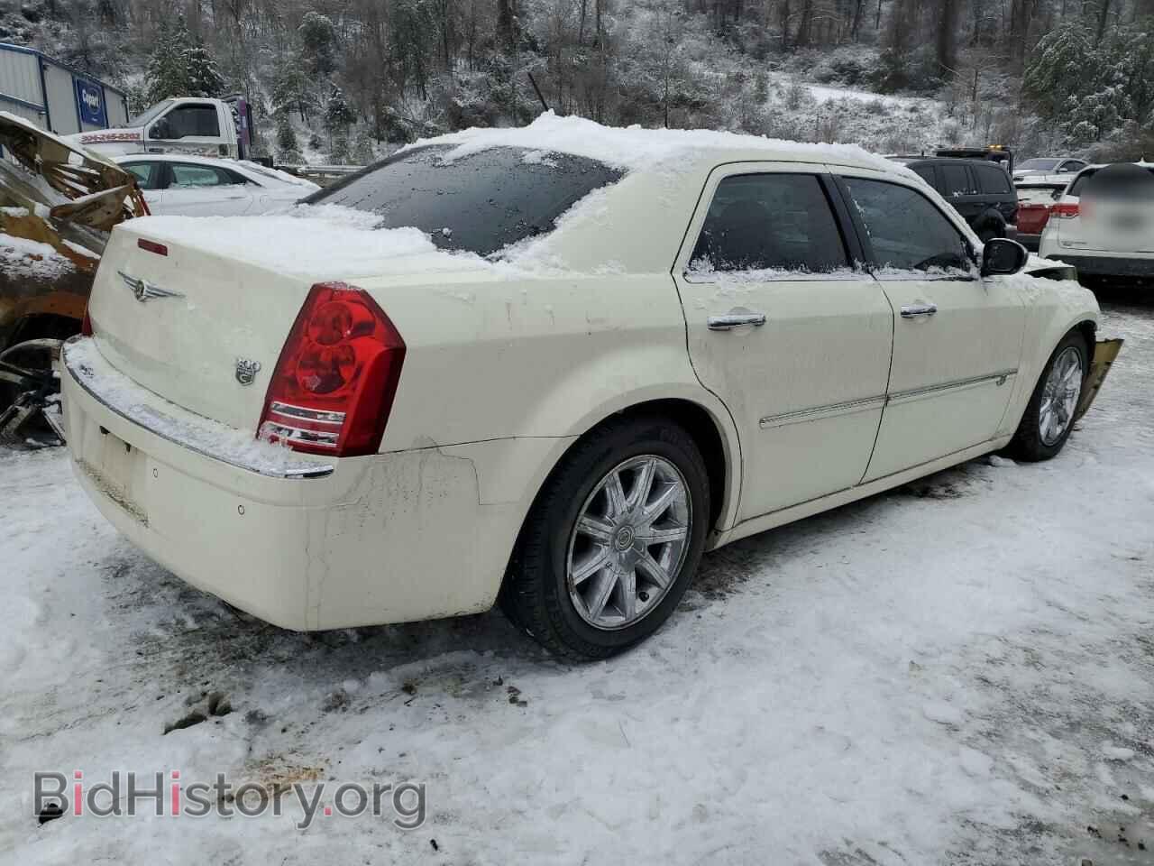 2008 CHRYSLER 300 - VIN: 2C3LA63HX8H331128 - Фото 3