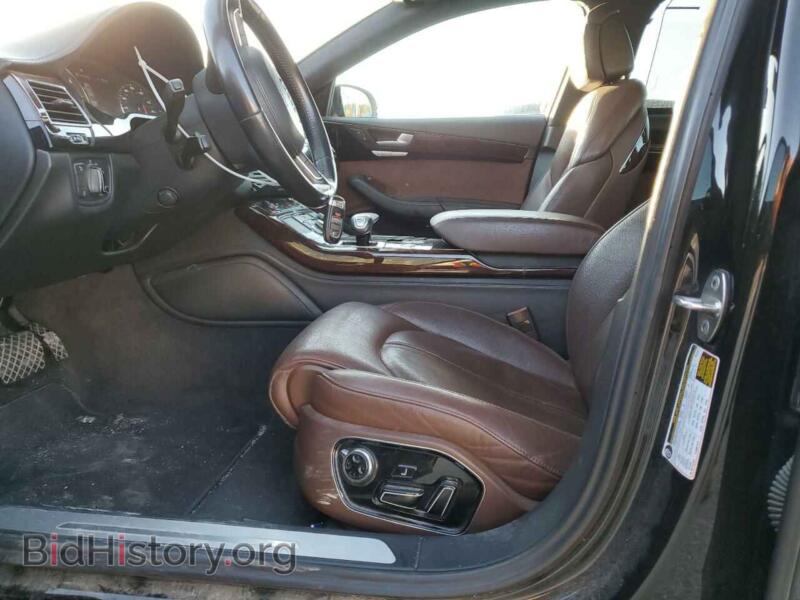 2012 Audi A8 (VIN WAURVAFD9CN037013) — фото 7 из 12