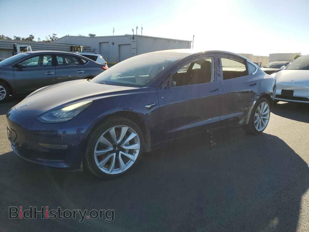 Фотография 5YJ3E1EA5JF164515 - TESLA MODEL 3 2018