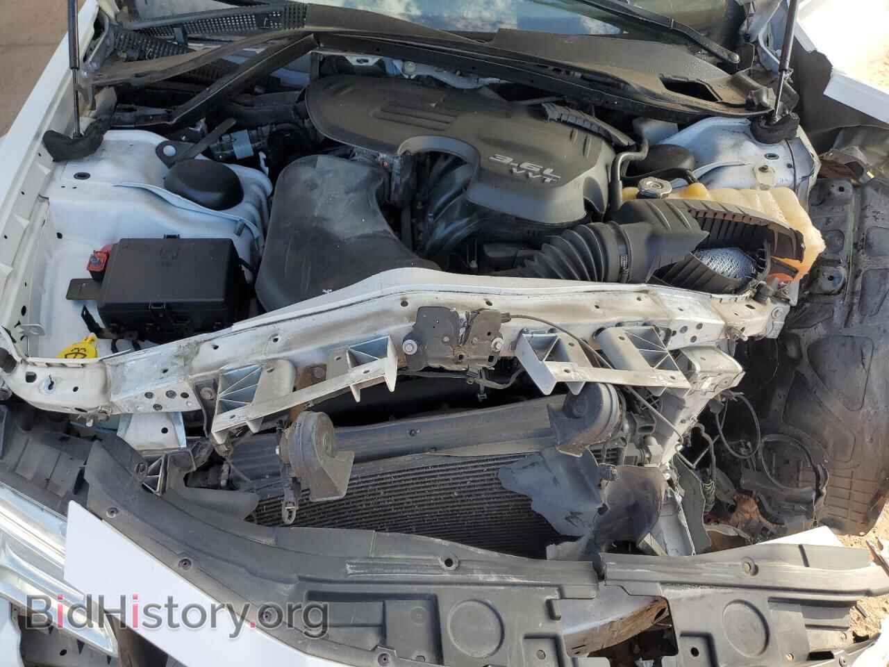 2017 CHRYSLER 300 - VIN: 2C3CCAAG4HH609948 - Фото 11