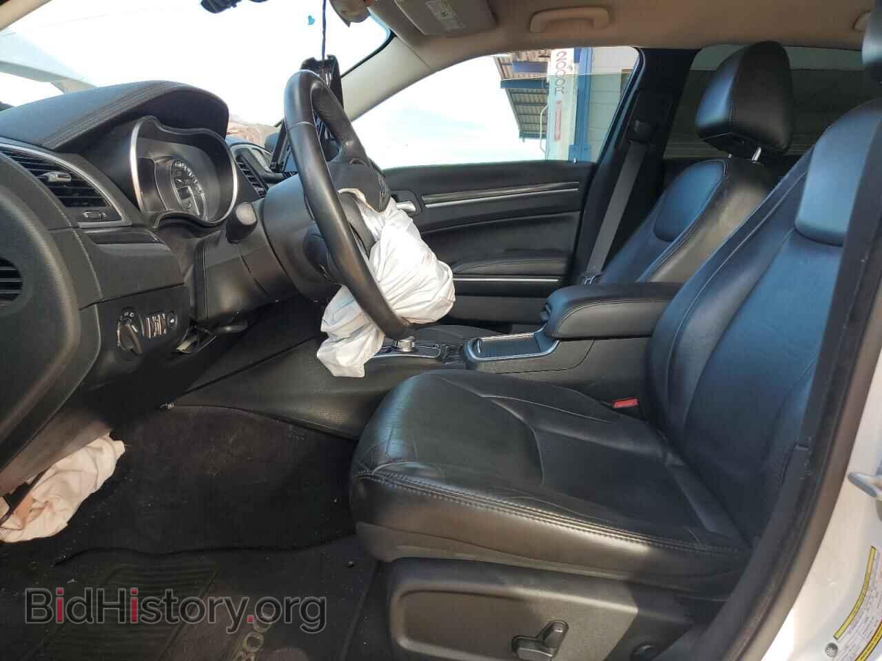 2017 CHRYSLER 300 - VIN: 2C3CCAAG4HH609948 - Фото 7
