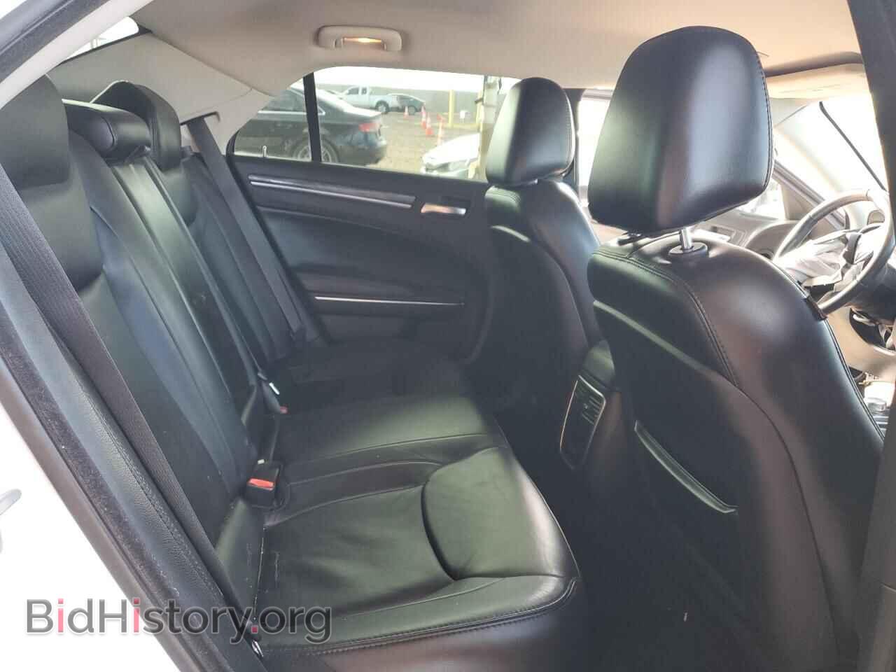 2017 CHRYSLER 300 - VIN: 2C3CCAAG4HH609948 - Фото 10