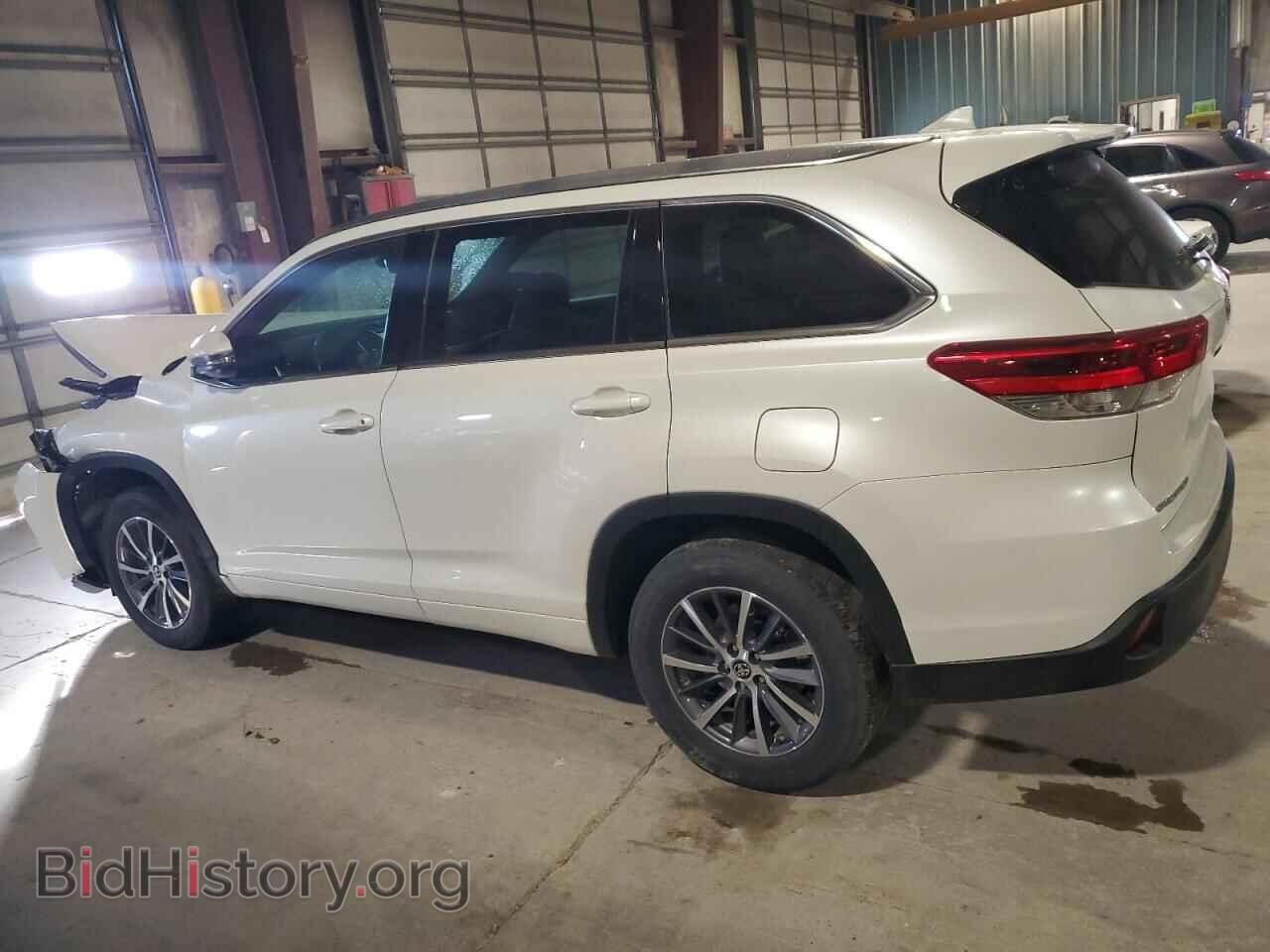 2017 TOYOTA HIGHLANDER - VIN: 5TDKZRFH0HS516934 - Фото 2