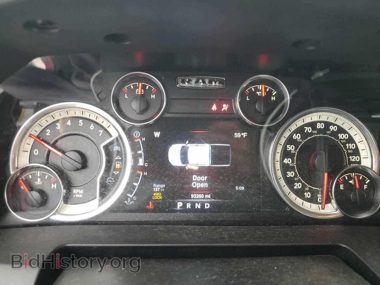 2016 RAM All Models - VIN: 3C6UR5DJ2GG350184 - Photo 9