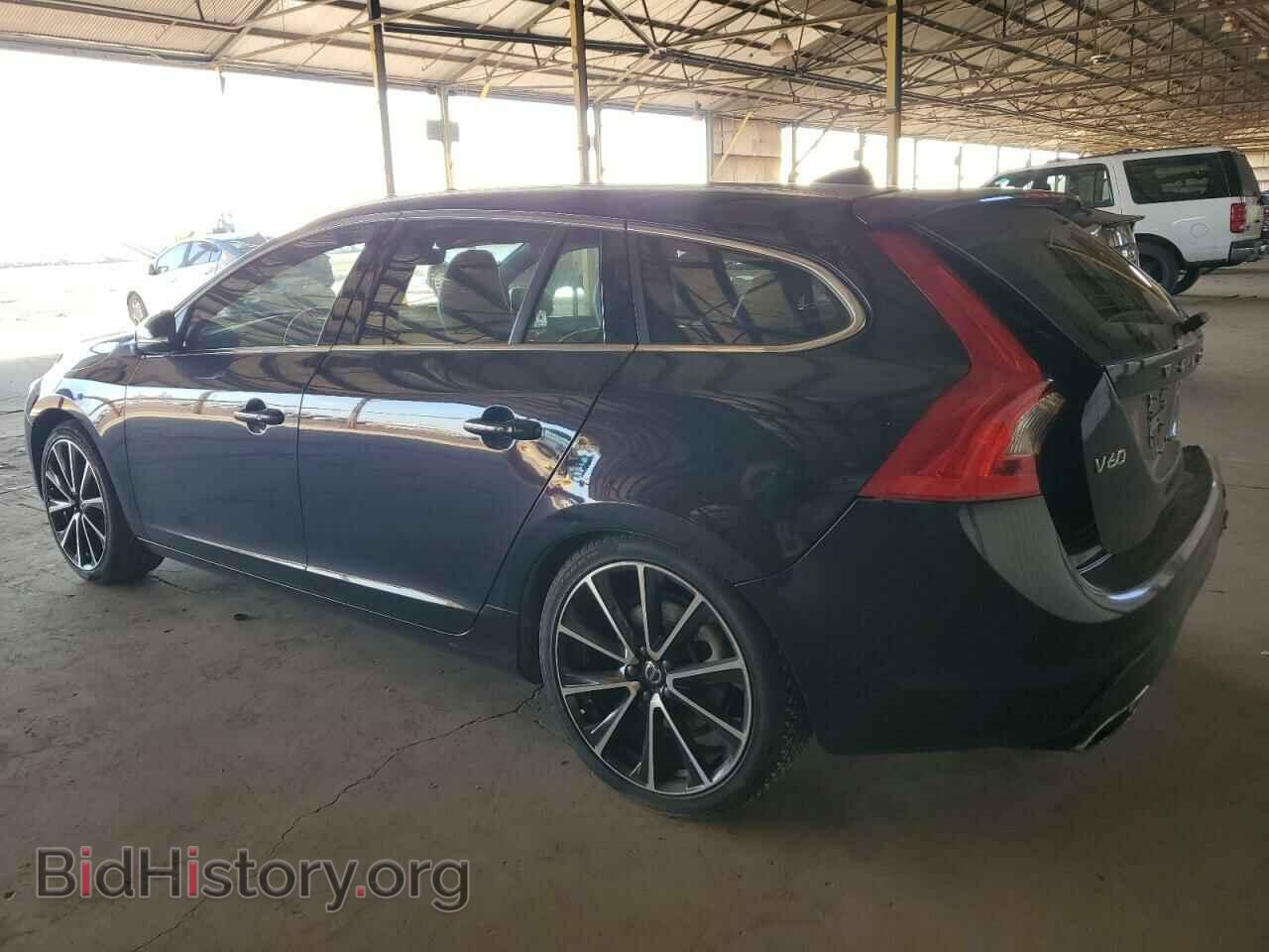 2017 VOLVO V60 - VIN: YV140MEK7H1338322 - Фото 2