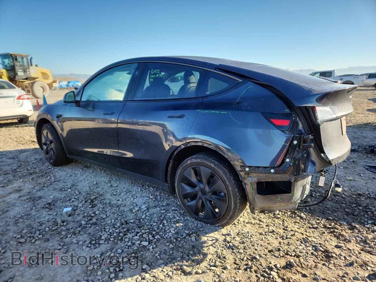 2024 TESLA MODEL Y - VIN: 7SAYGDED7RF110062 - Фото 2