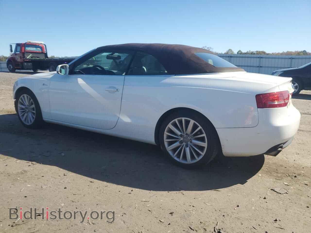2010 AUDI A5 - VIN: WAUJFAFHXAN025642 - Photo 2