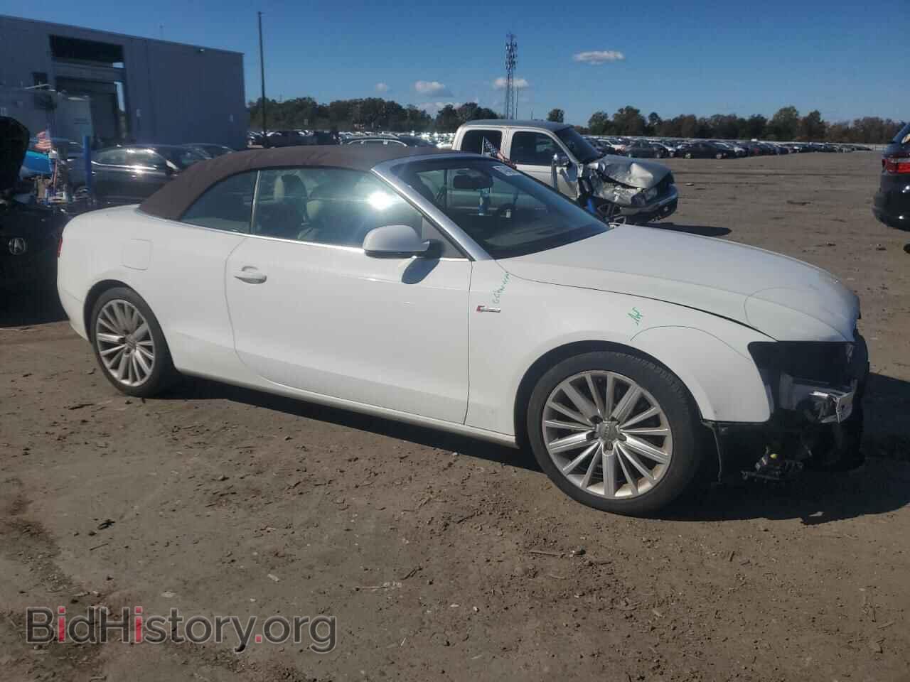 2010 AUDI A5 - VIN: WAUJFAFHXAN025642 - Photo 4