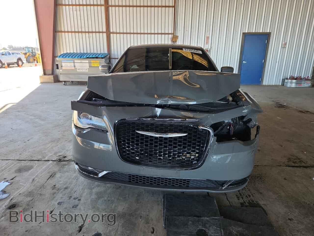 2017 CHRYSLER 300 - VIN: 2C3CCABG0HH665061 - Фото 5