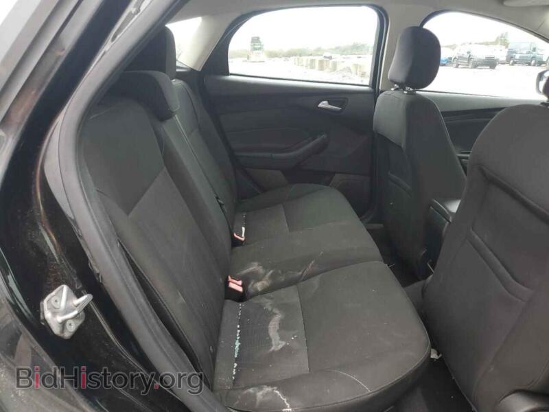 2015 Ford FOCUS (VIN 1FADP3K22FL295113) — photo 10 of 12
