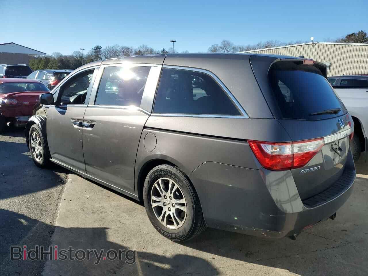 2011 HONDA All Models - VIN: 5FNRL5H48BB079666 - Фото 2