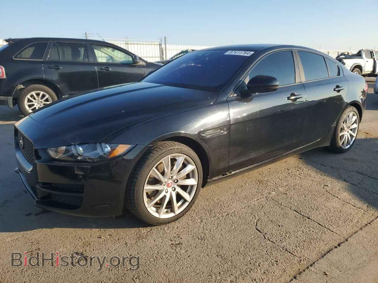 Photo SAJAR4BG3HA976776 - JAGUAR XE 2017