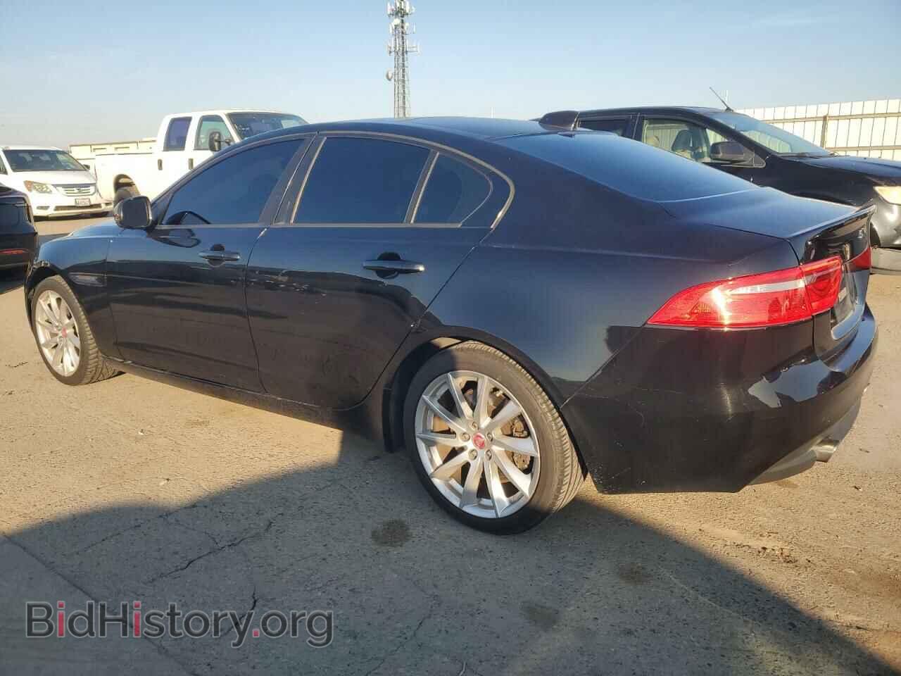 2017 JAGUAR XE - VIN: SAJAR4BG3HA976776 - Фото 2