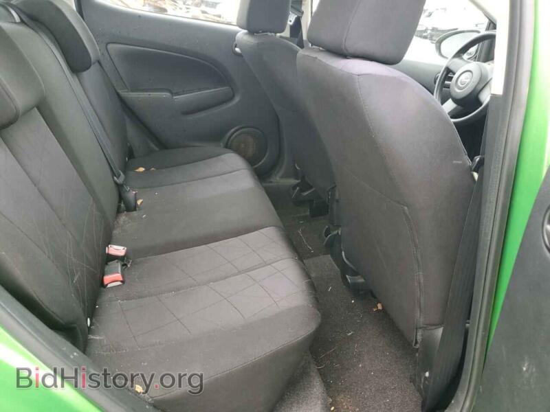 2011 Mazda 2 (VIN JM1DE1HY4B0114878) — photo 10 of 12