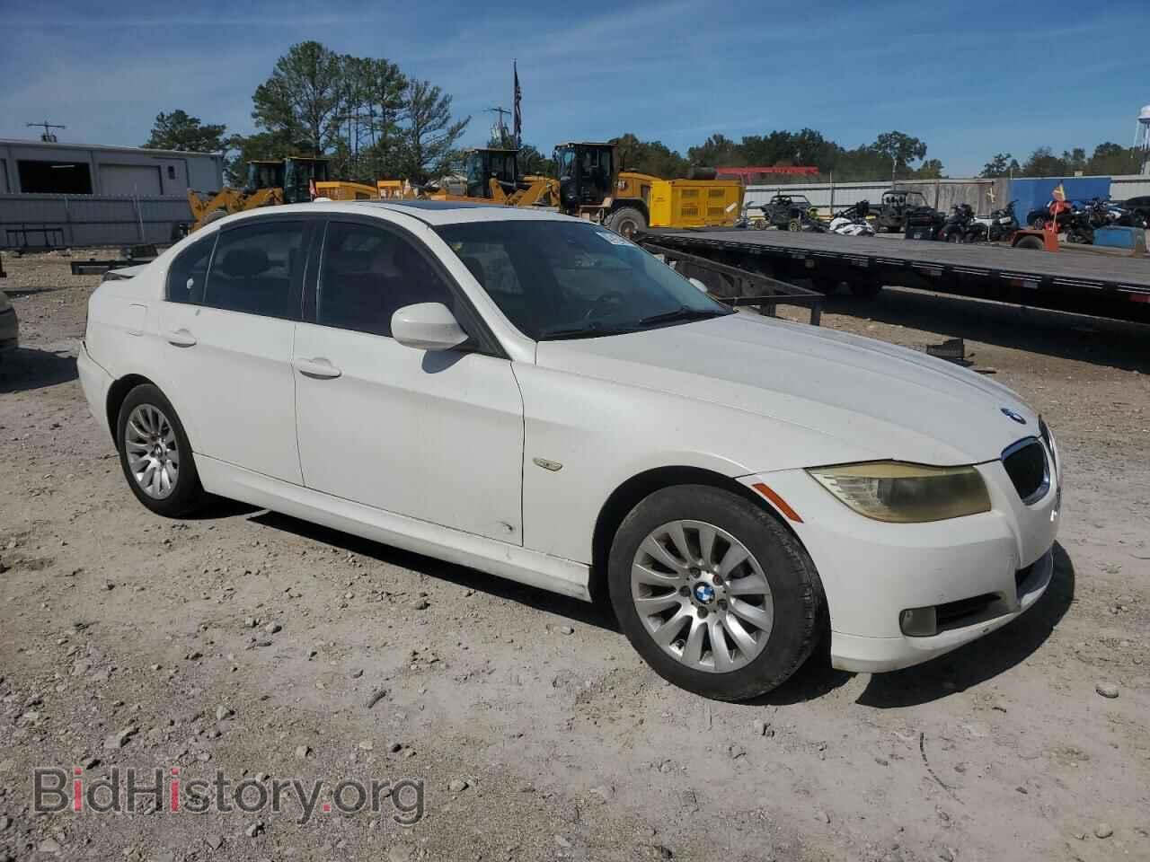 2009 BMW 3 SERIES - VIN: WBAPH73509E126590 - Фото 4