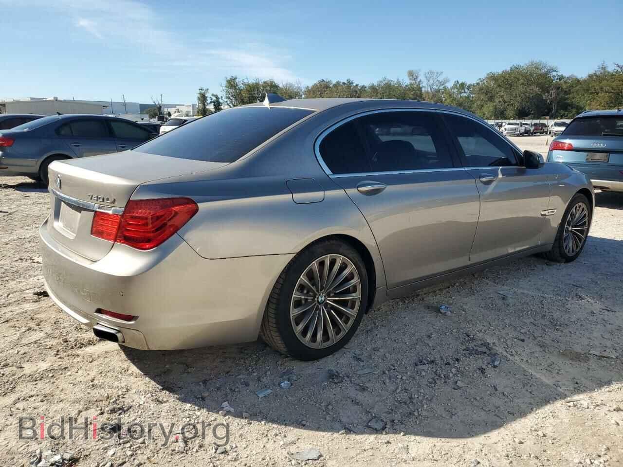 2012 BMW 7 SERIES - VIN: WBAKB4C5XCC575773 - Фото 3