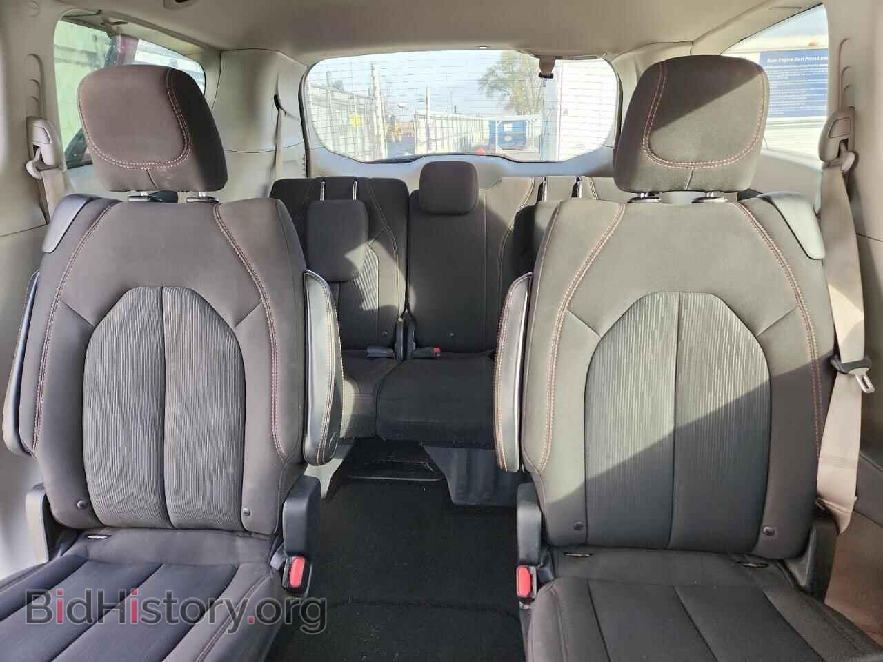 2017 CHRYSLER PACIFICA - VIN: 2C4RC1DGXHR722931 - Фото 10