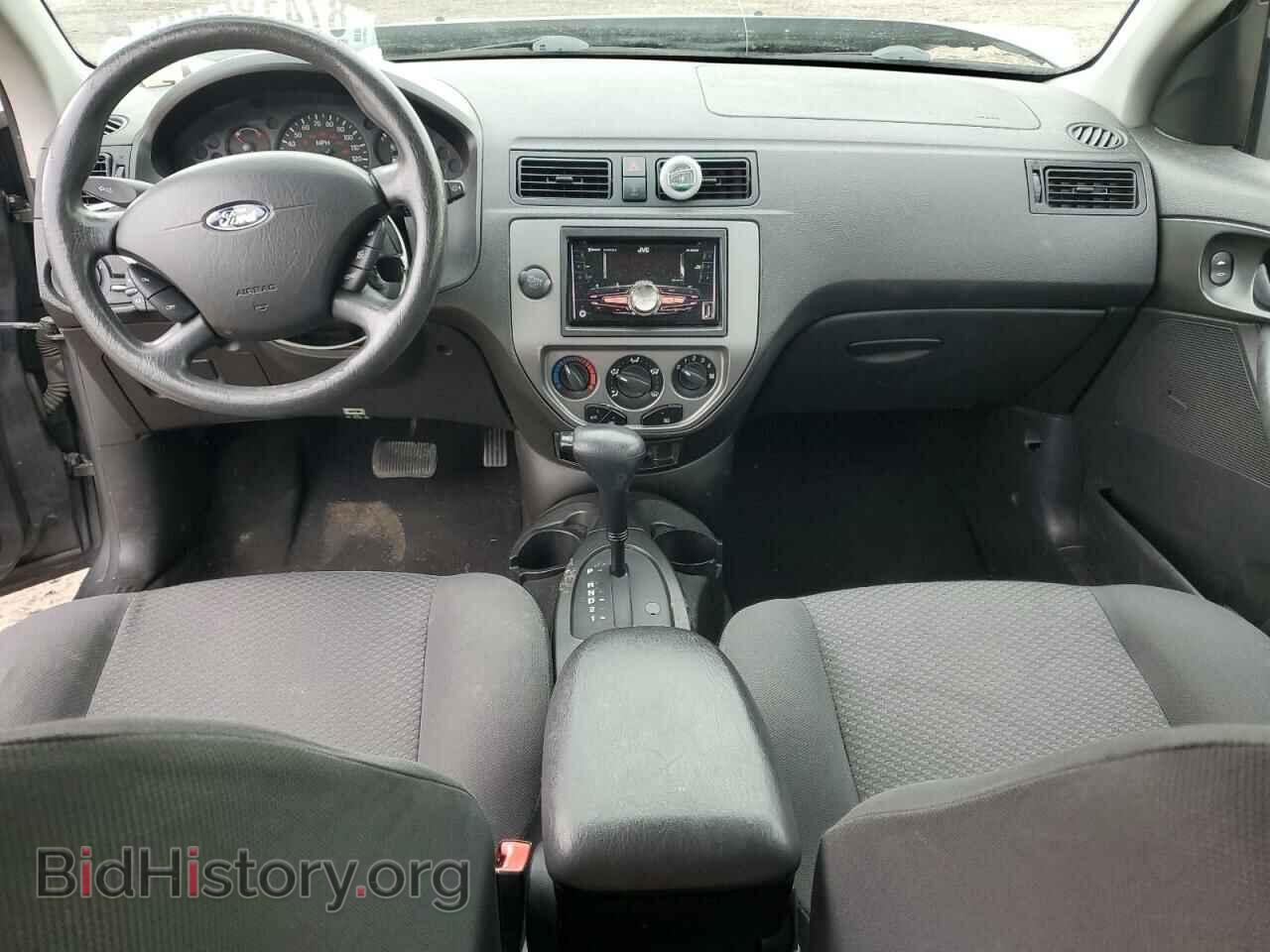 2005 FORD FOCUS - VIN: 3FAFP37N85R110901 - Фото 8