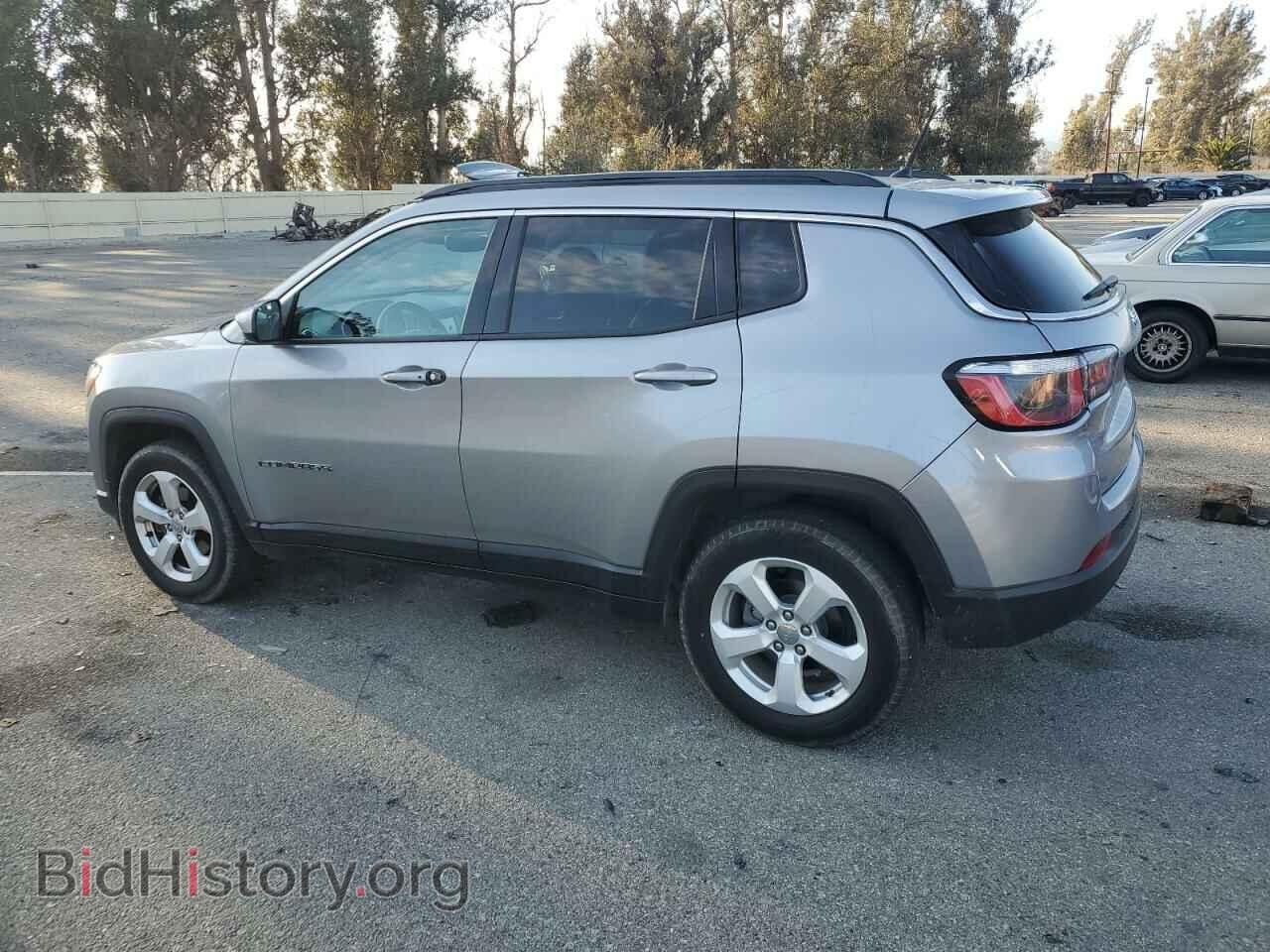 2017 JEEP COMPASS - VIN: 3C4NJDBBXHT680948 - Photo 2