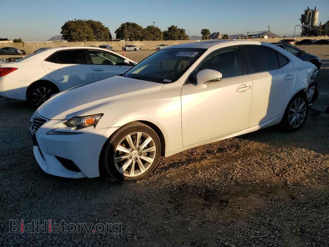 Фотография JTHBF1D29F5079333 - LEXUS IS 2015