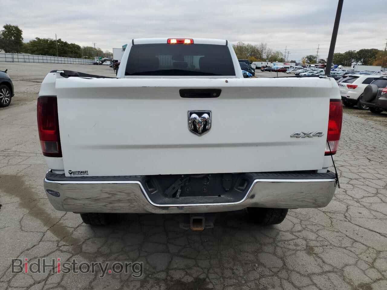 2018 RAM All Models - VIN: 3C6UR5HL3JG141233 - Photo 6